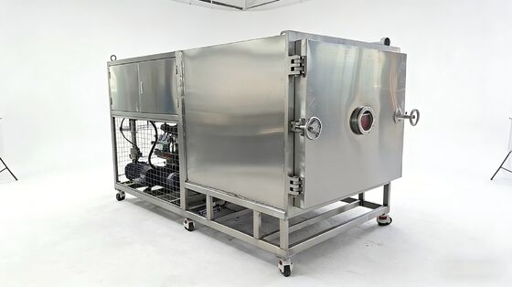 200KW 정격 출력 산업용 동결 건조기 용량 1000kg 배치 수냉 시스템 대규모 생산에 적합